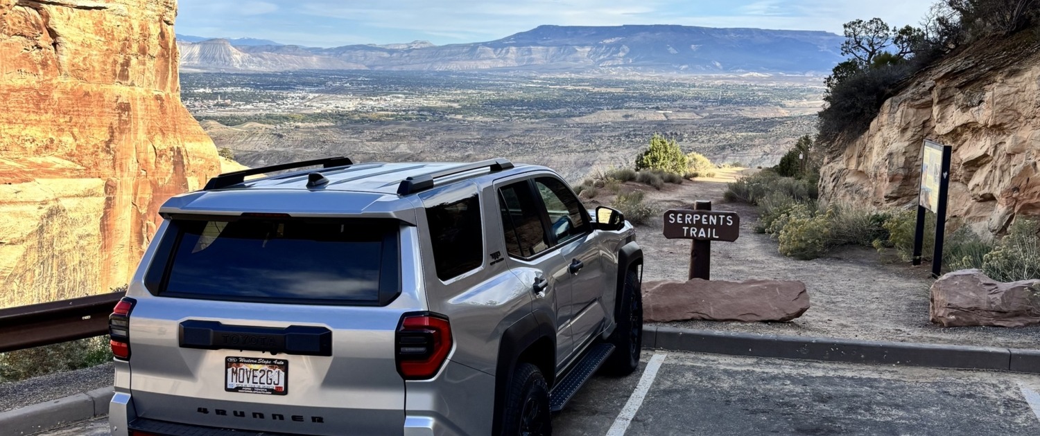 4Runner at Serpents Trail trailhead